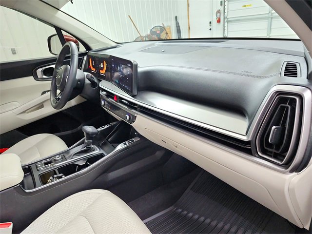 Used 2025 Kia Sorento S w/ Panoramic Sunroof Package image 33