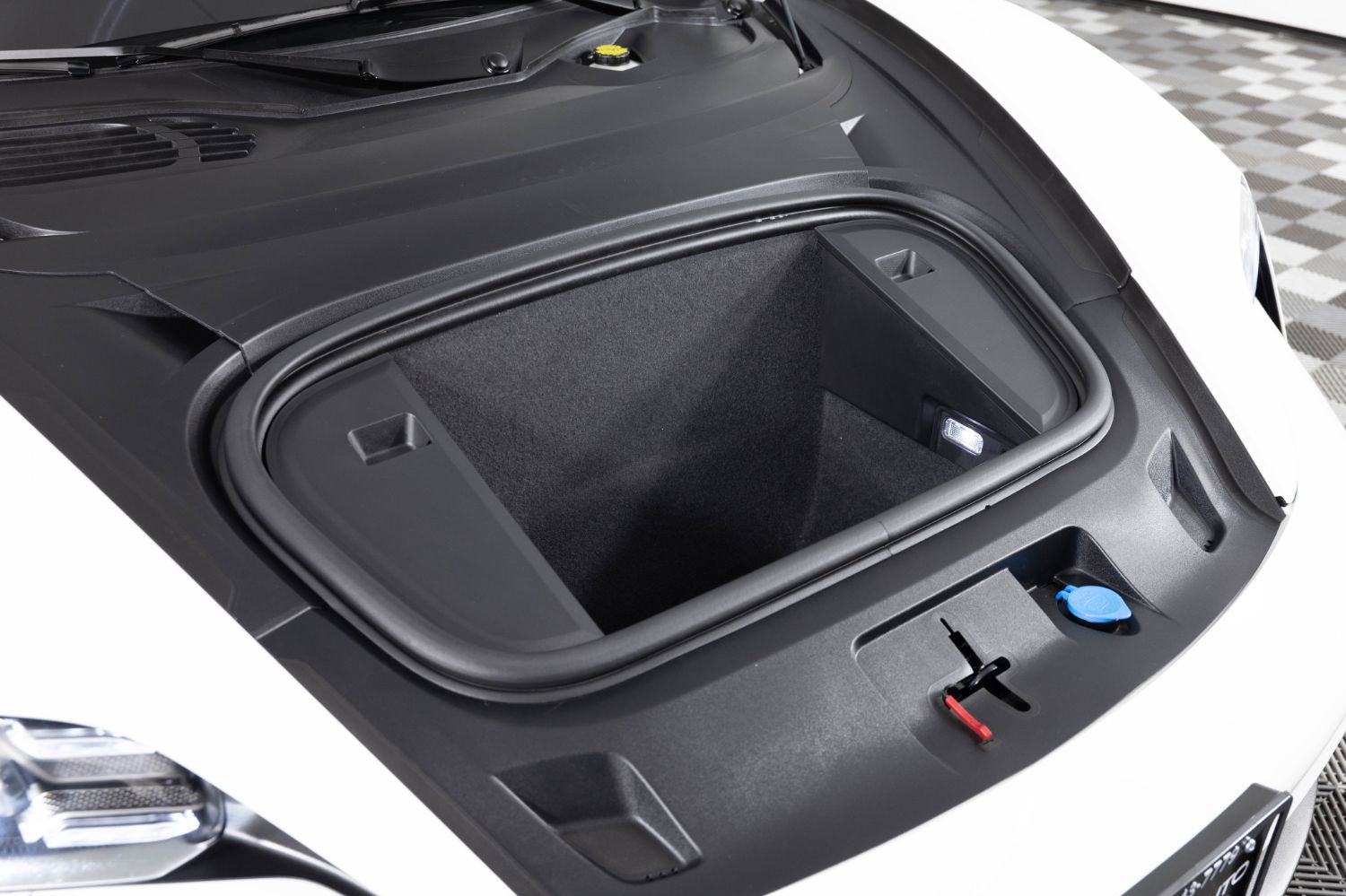 Used 2021 Porsche Taycan 4S image 46