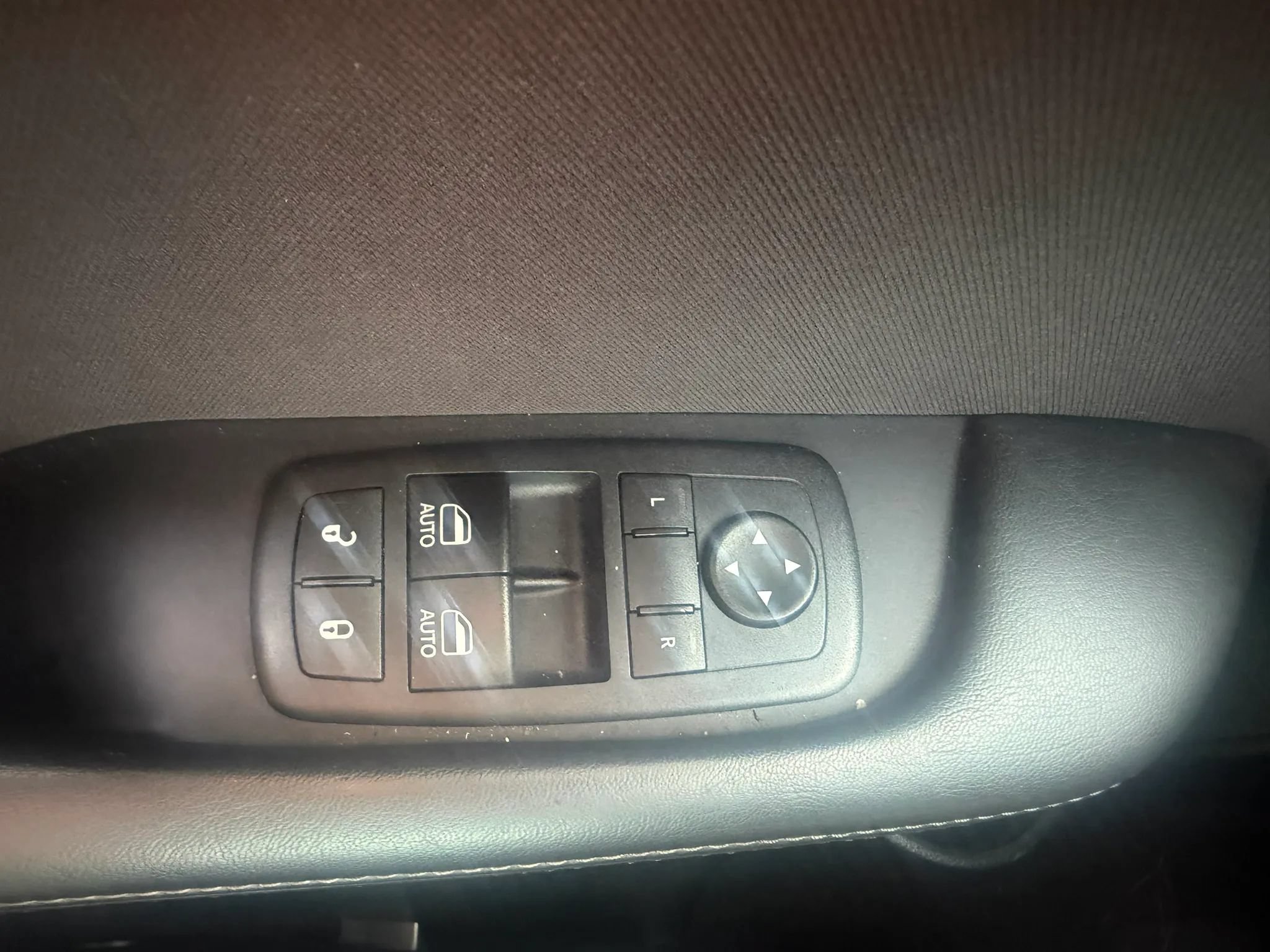Used 2016 Dodge Challenger R/T w/ Sound Group RWD image 22