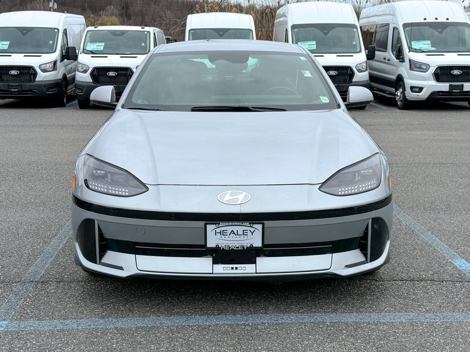 Used 2024 Hyundai Ioniq 6 SEL image 2