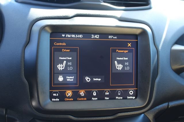 Used 2023 Jeep Renegade Altitude w/ Sun/Sound Group AWD/4WD image 25