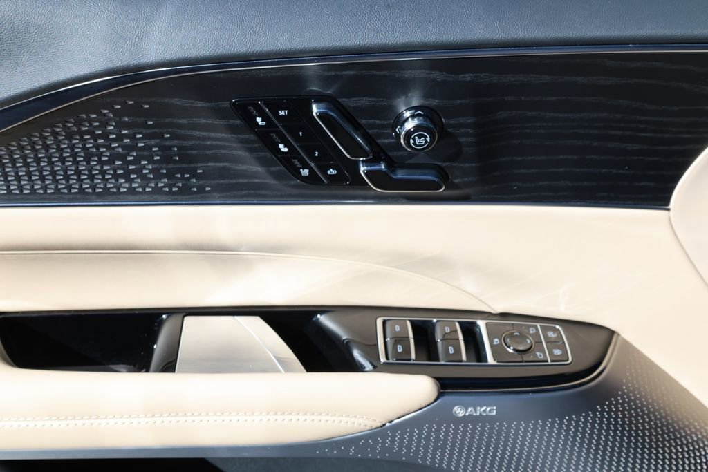 Certified 2025 Cadillac Lyriq Sport image 24