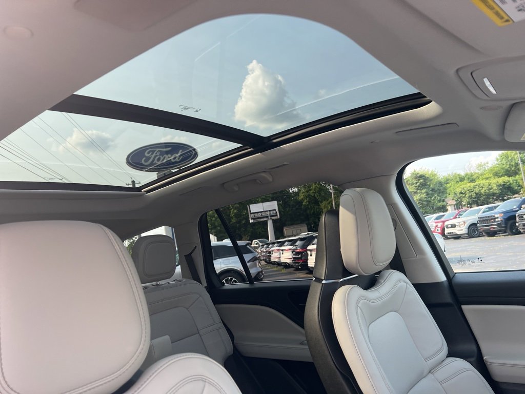 New 2025 Lincoln Aviator Reserve w/ Equipment Group 201A image 18