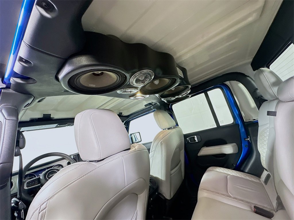 Used 2023 Jeep Gladiator Overland image 12