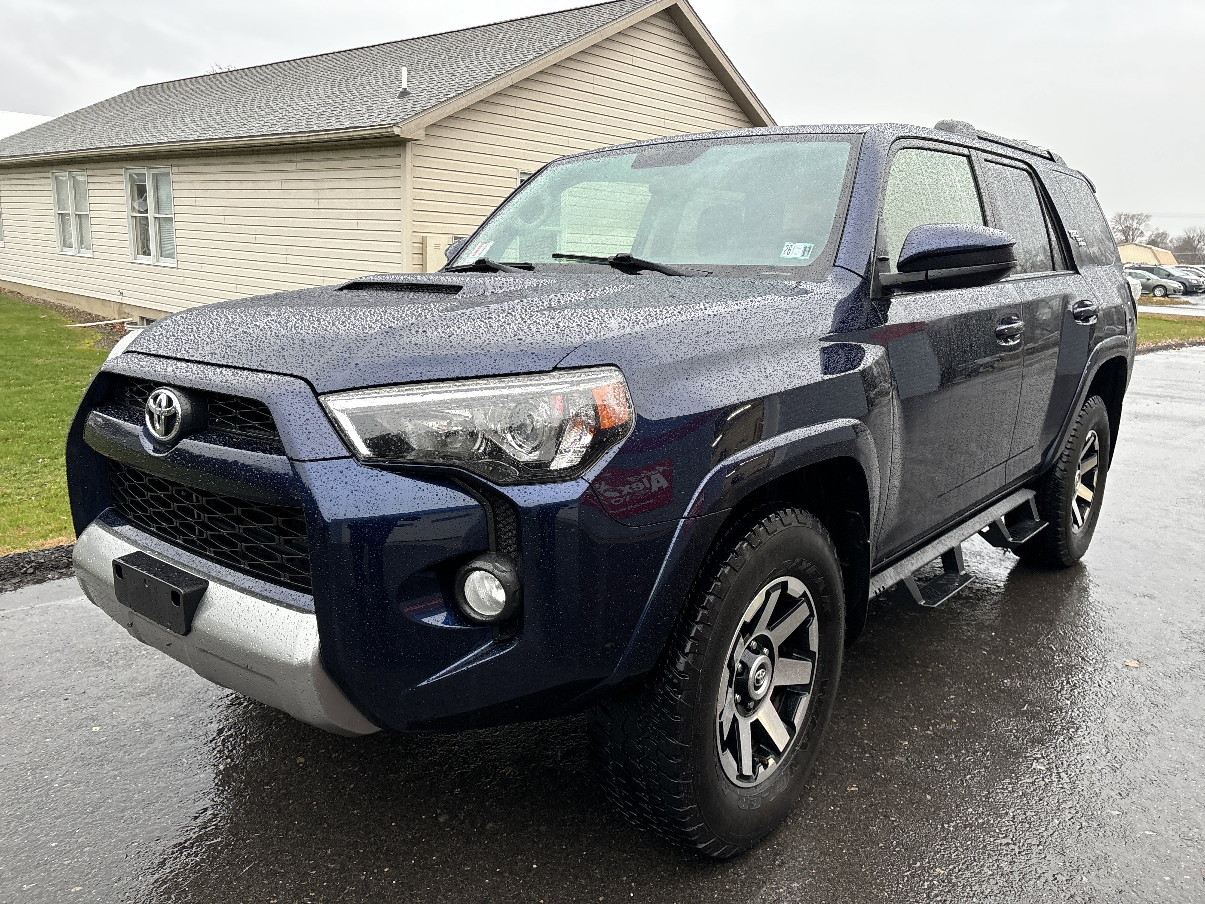 Used 2019 Toyota 4Runner TRD Off-Road image 8