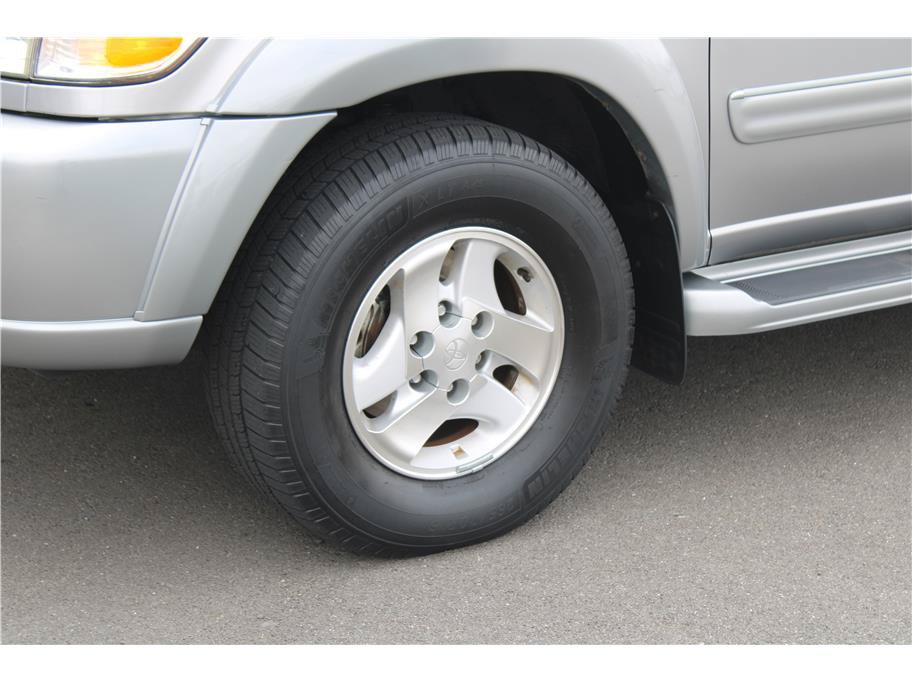 Used 2001 Toyota Sequoia Limited RWD image 6