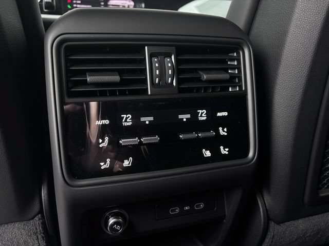 New 2026 Porsche Cayenne GTS AWD/4WD image 27