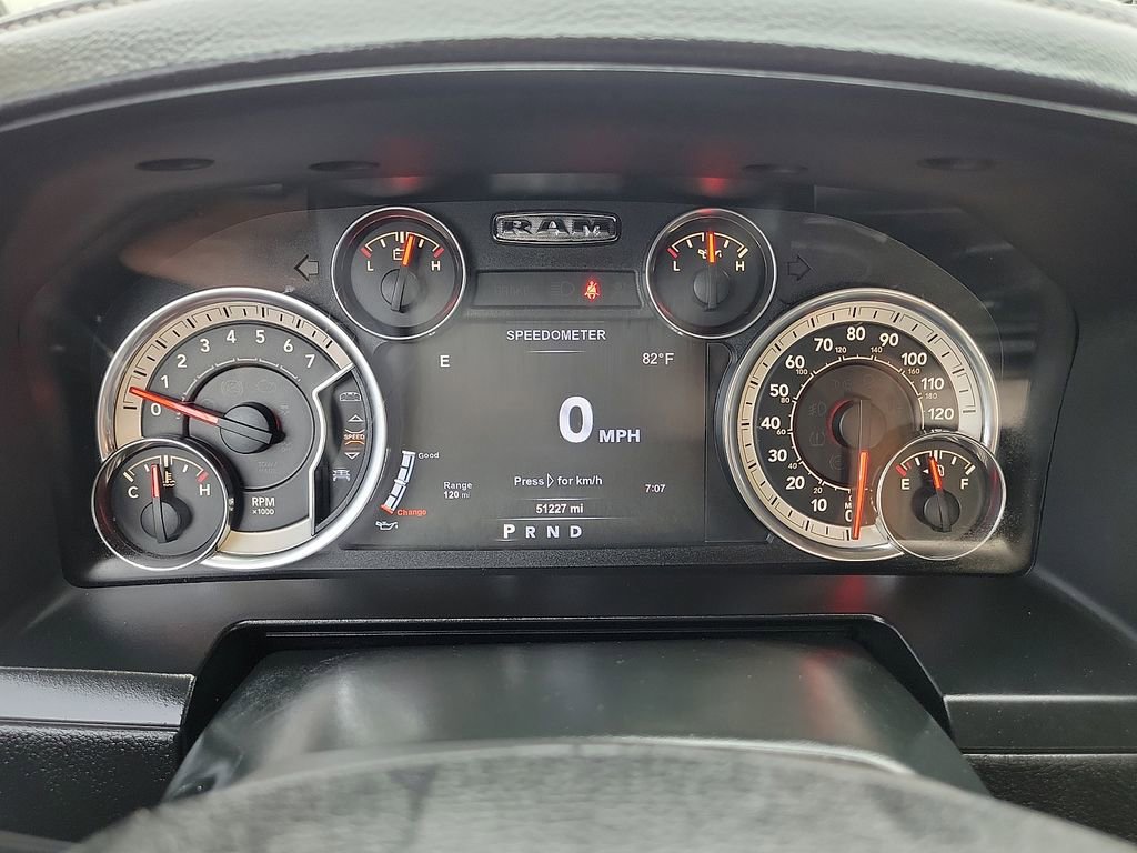 Used 2018 RAM 1500 Laramie w/ Convenience Group AWD/4WD image 23