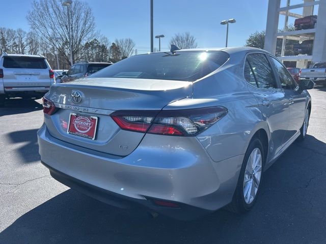 Used 2024 Toyota Camry LE image 5