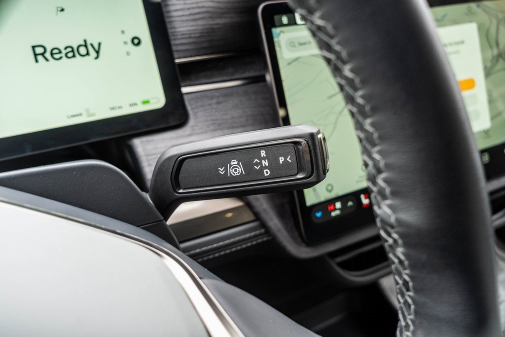 Used 2024 Rivian R1S Adventure image 29