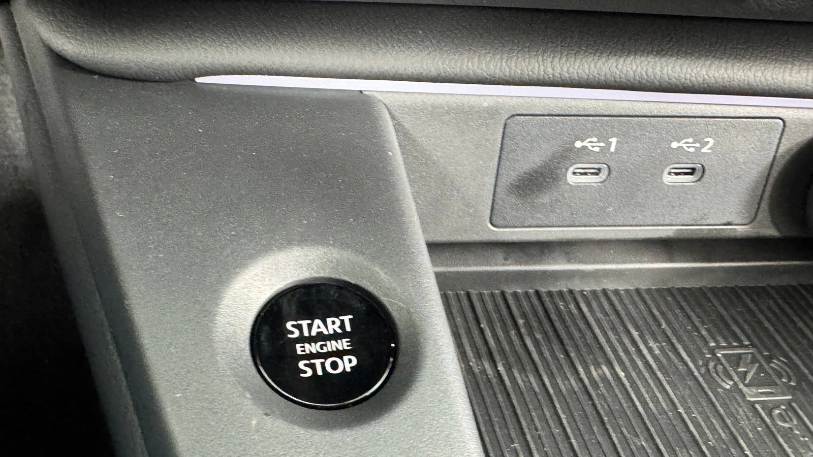 New 2026 Nissan Sentra SR w/ SR Premium Package FWD image 21
