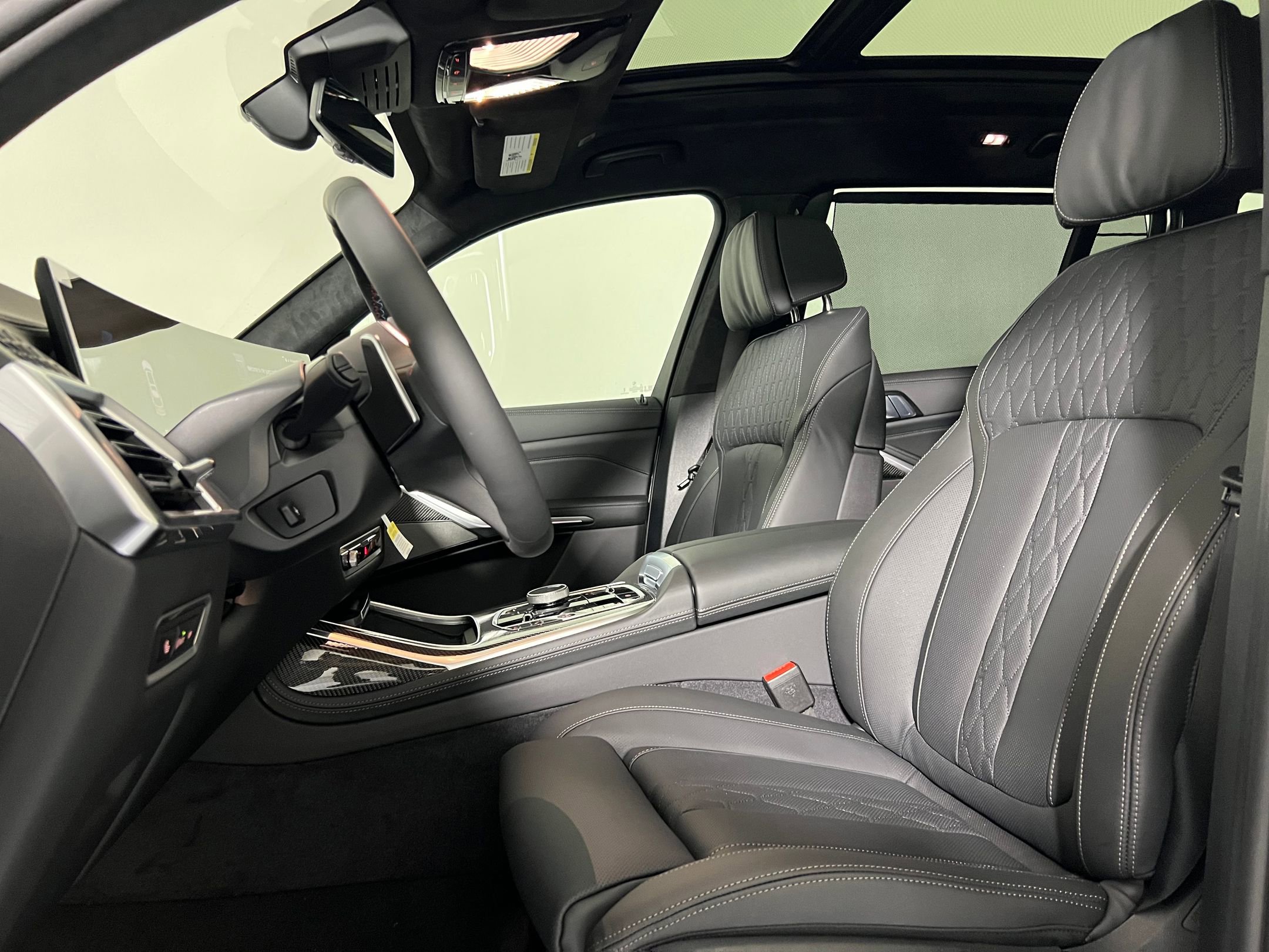 New 2026 BMW X7 M60i image 5