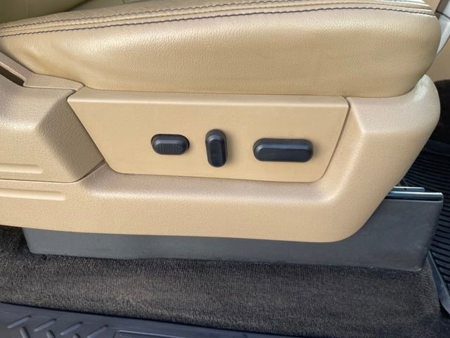 Used 2012 Ford F150 Lariat w/ Lariat Chrome Pkg image 30