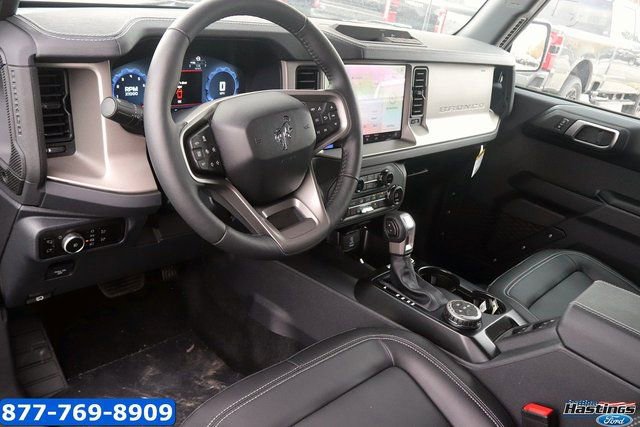New 2025 Ford Bronco Outer Banks AWD/4WD image 13