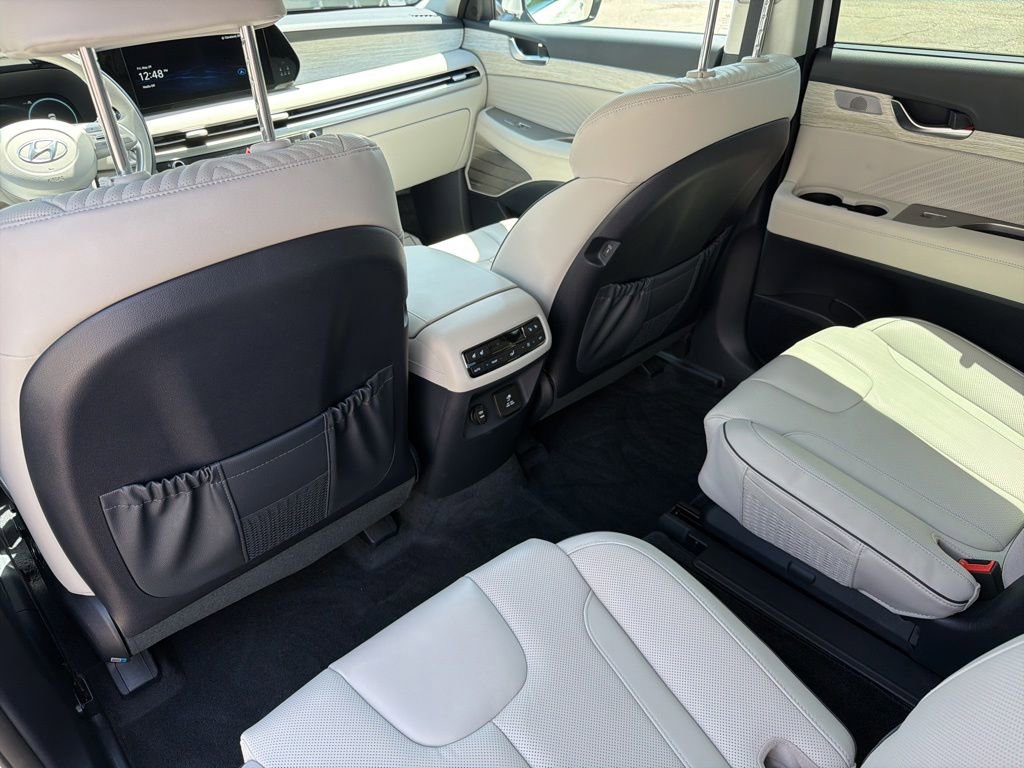 Used 2024 Hyundai Palisade Calligraphy AWD/4WD image 14