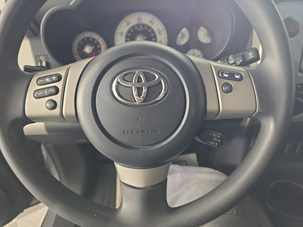 Used 2014 Toyota FJ Cruiser 4WD w/ Convenience Package image 27
