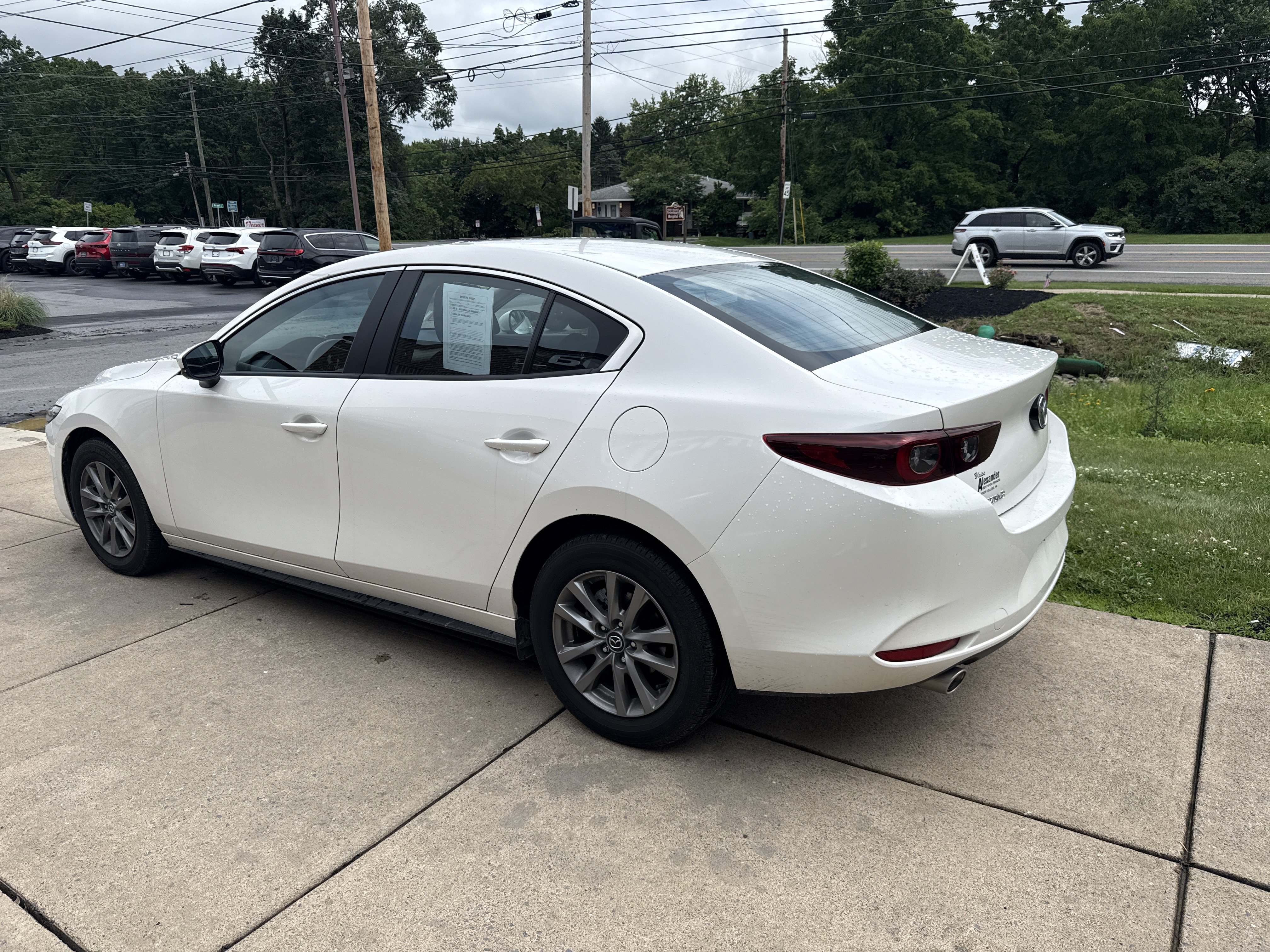 Used 2025 MAZDA MAZDA3 s FWD image 6