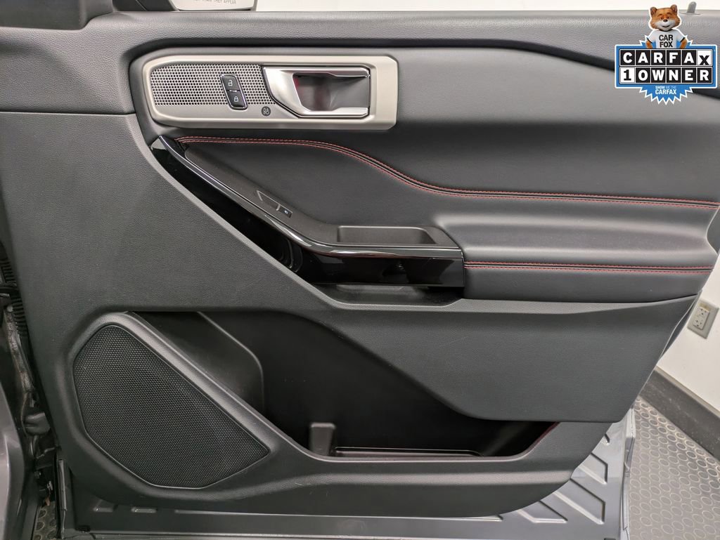 Used 2023 Ford Explorer ST-Line w/ Class IV Trailer Tow Package AWD/4WD image 29