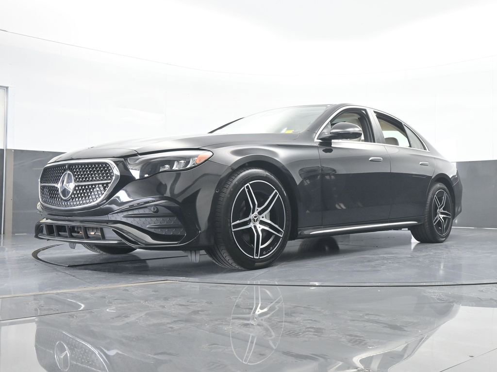 Used 2025 Mercedes-Benz E 350 4MATIC Sedan image 60
