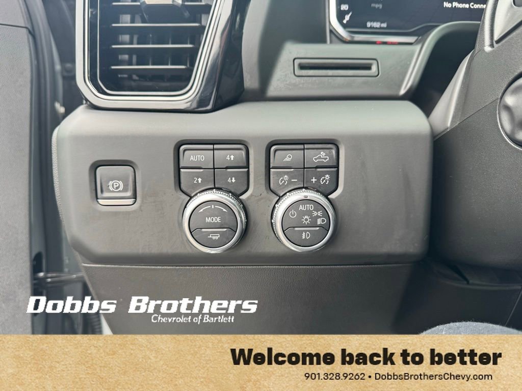 Used 2025 GMC Sierra 1500 AT4 image 15