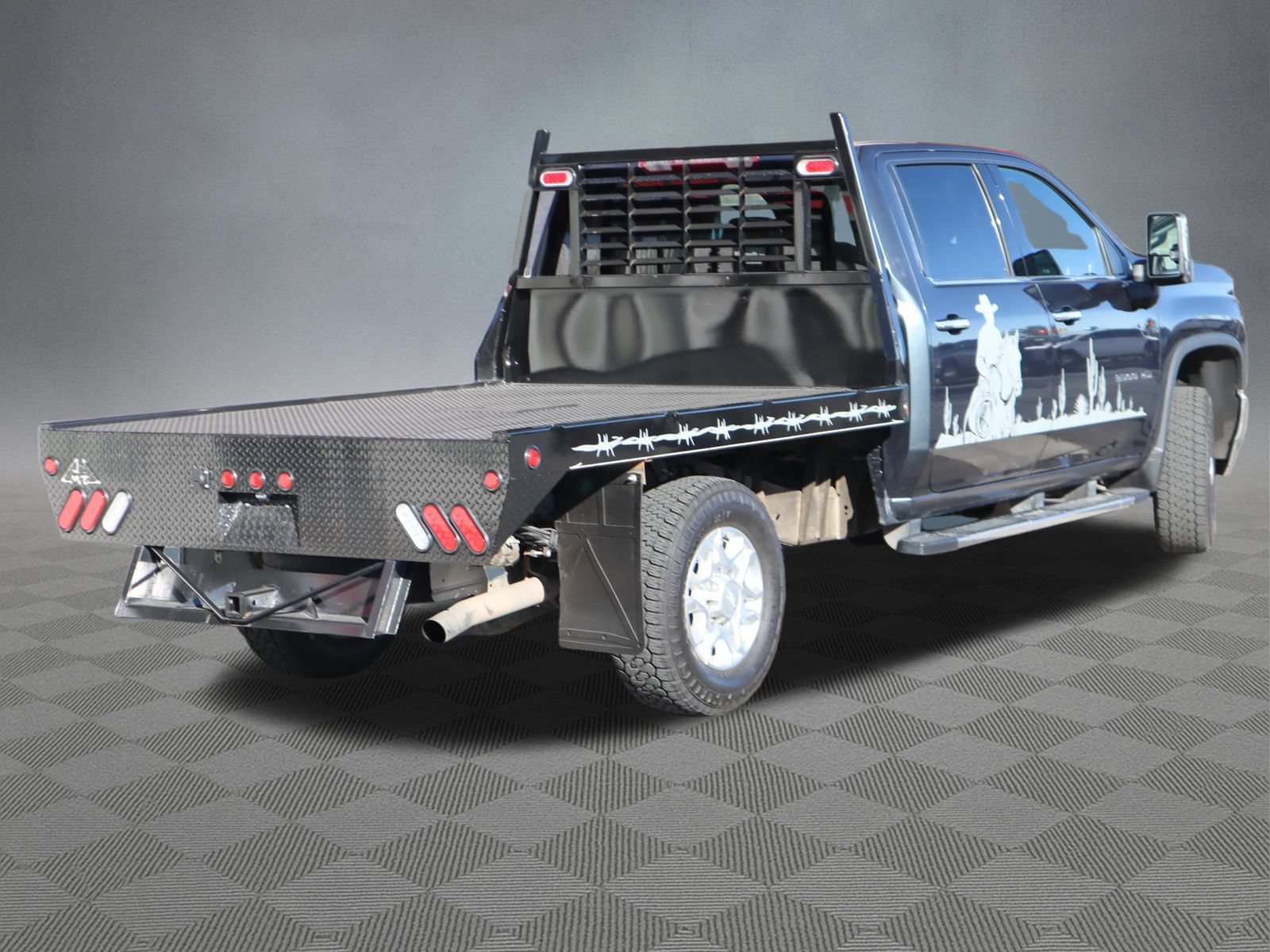 Used 2020 Chevrolet Silverado 3500 LTZ AWD/4WD image 4