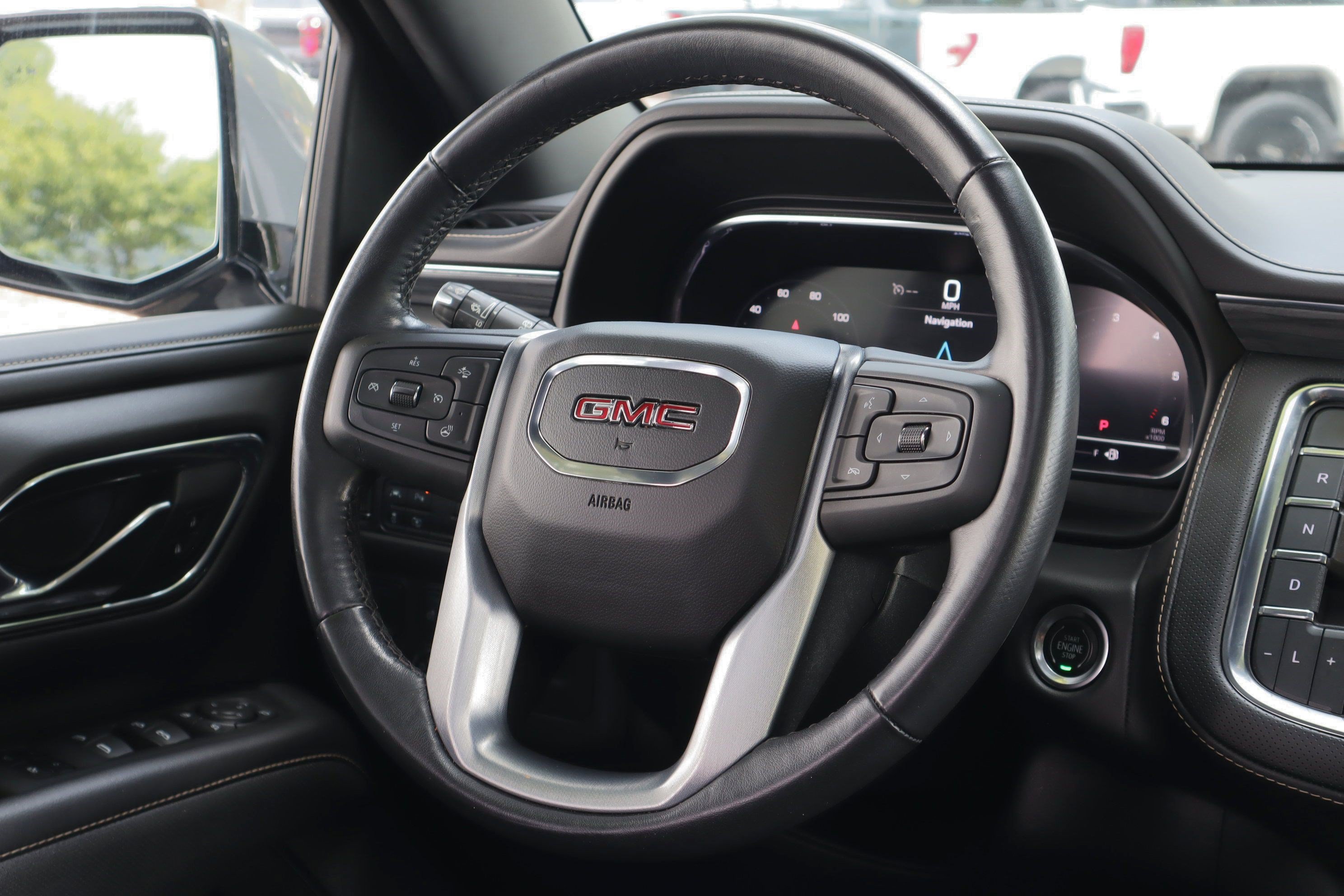 Used 2022 GMC Yukon SLT w/ SLT Premium Package RWD image 33