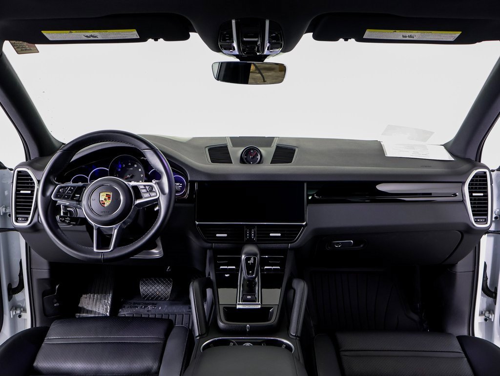 Used 2022 Porsche Cayenne image 7