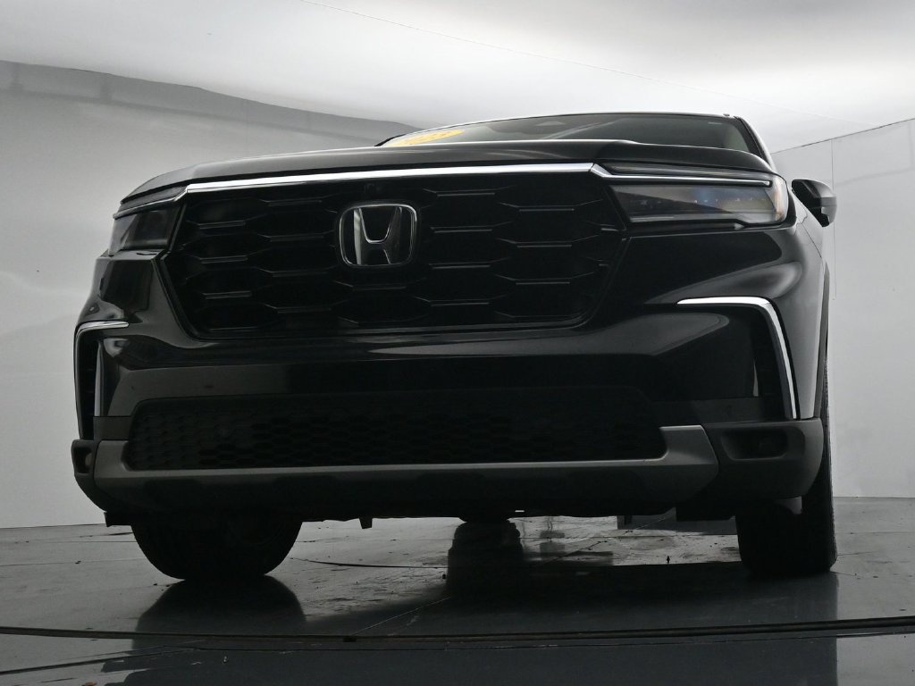 Used 2023 Honda Pilot Elite image 36