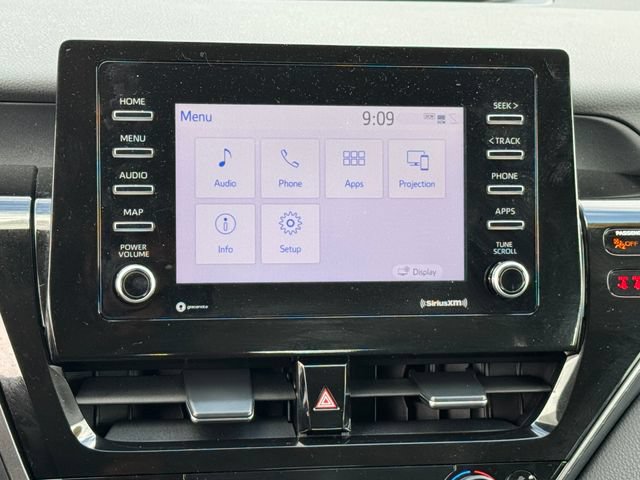 Used 2023 Toyota Camry SE FWD image 17
