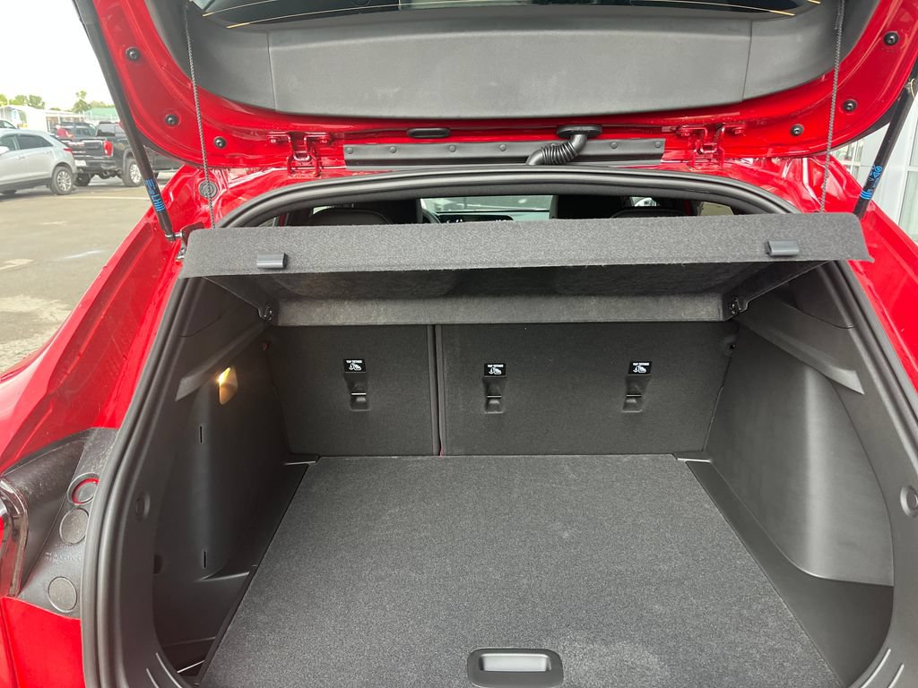 New 2026 Chevrolet Trax RS w/ Driver Confidence Package FWD image 16