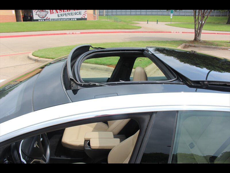 Used 2015 Tesla Model S 85D AWD/4WD image 30