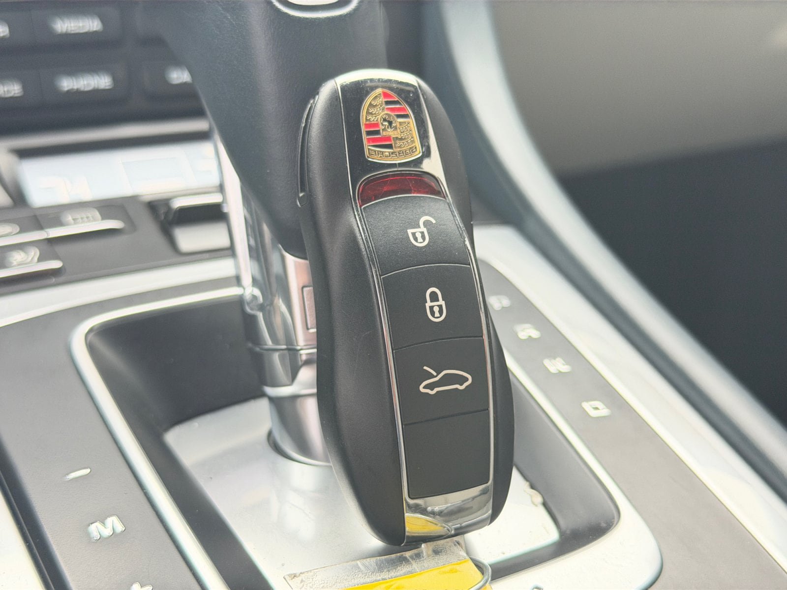 Certified 2019 Porsche 911 Carrera 4S AWD/4WD image 31
