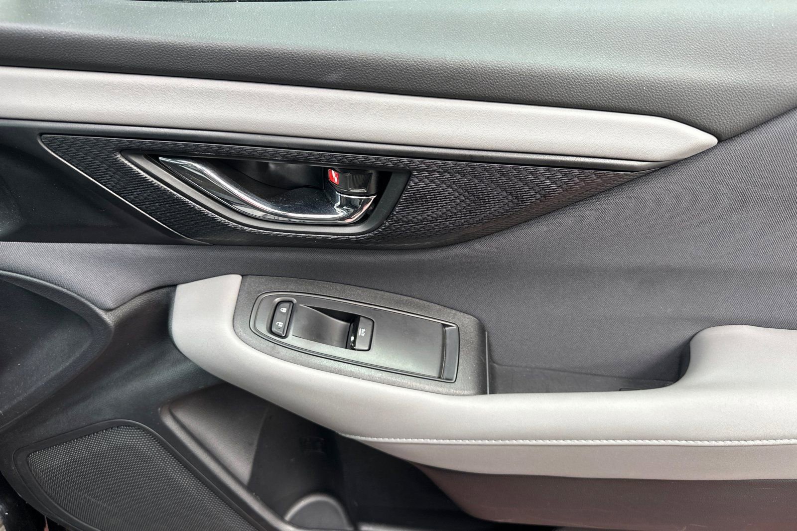 Used 2025 Subaru Outback Premium image 23