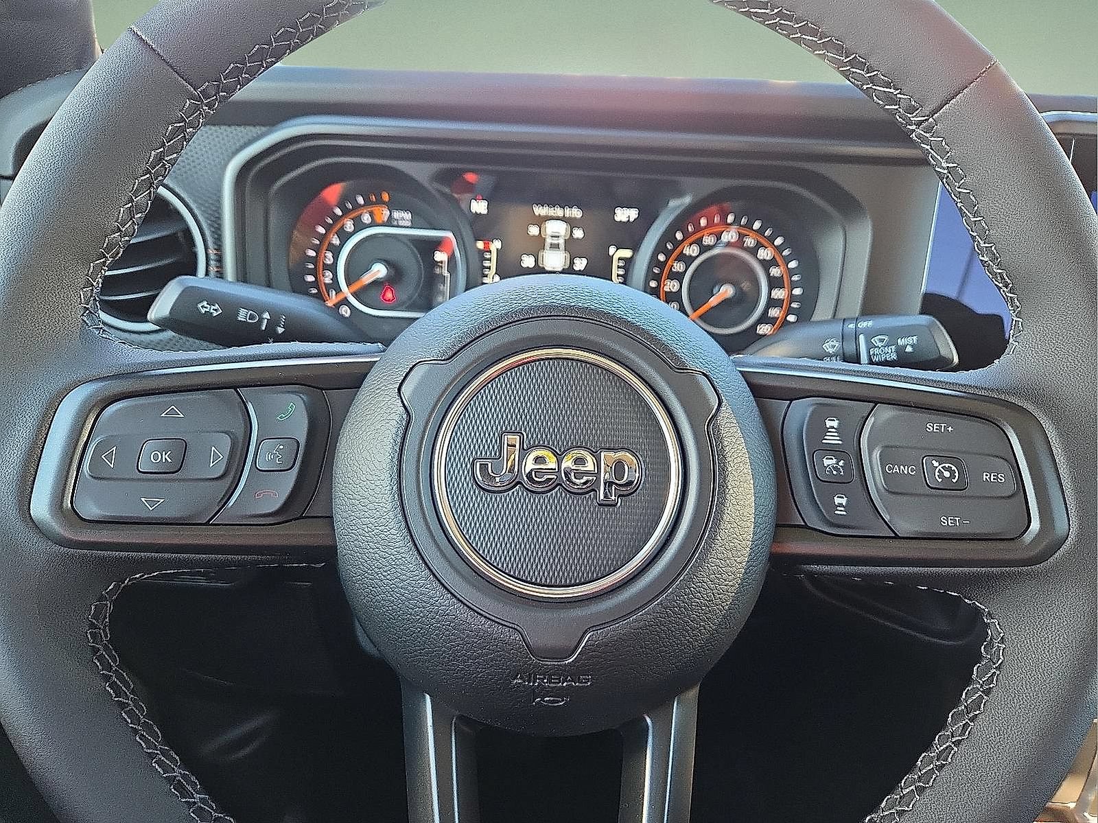 New 2026 Jeep Gladiator Mojave w/ Safety Group AWD/4WD image 24