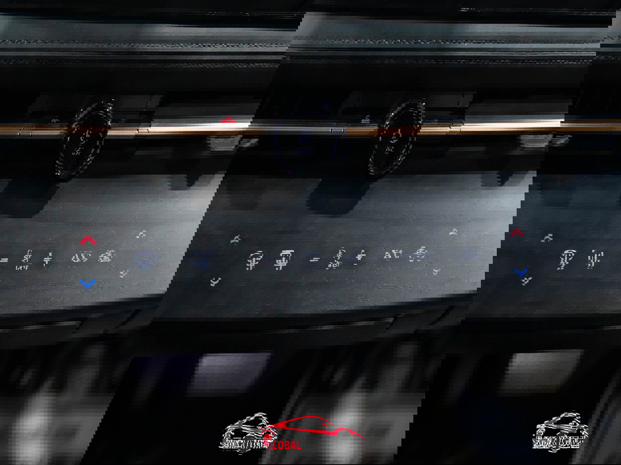 Used 2023 Nissan Ariya AWD image 33