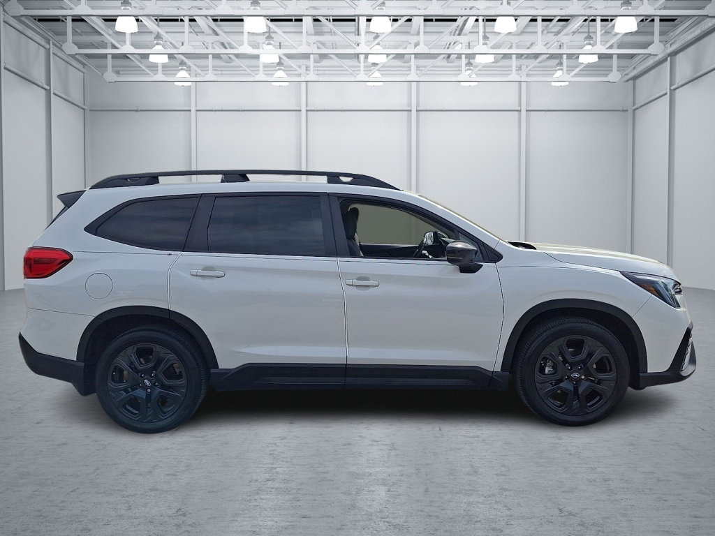 Used 2024 Subaru Ascent Onyx Edition image 6