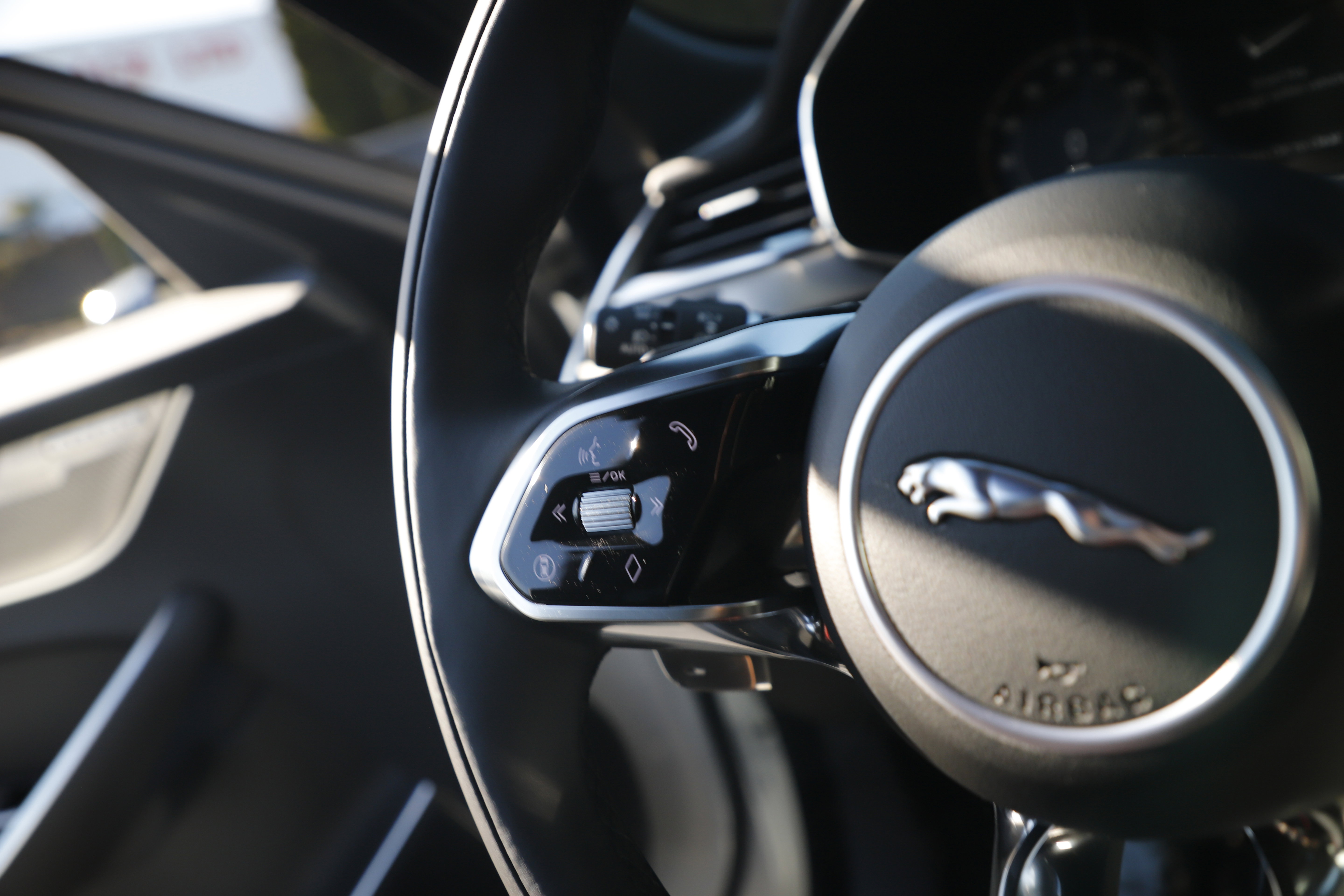 New 2026 Jaguar F-PACE R-Dynamic S AWD/4WD image 29