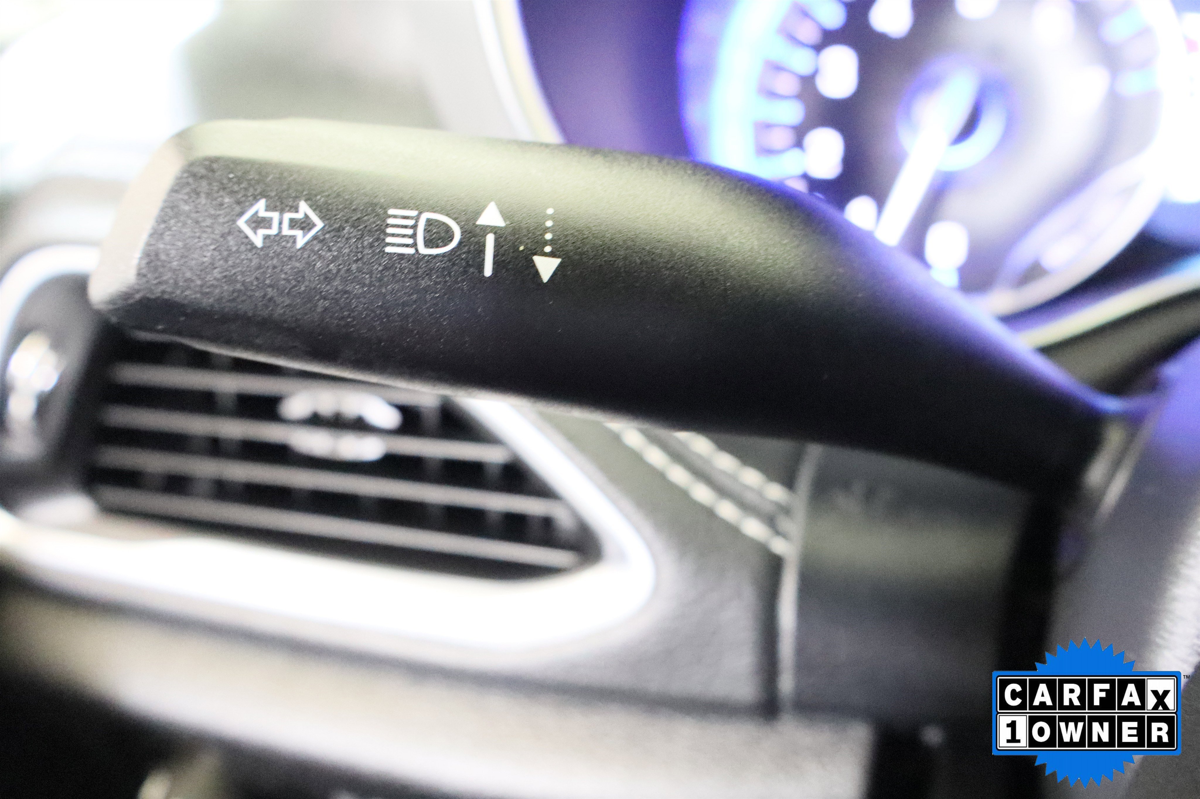 Used 2025 Chrysler Pacifica Limited image 31