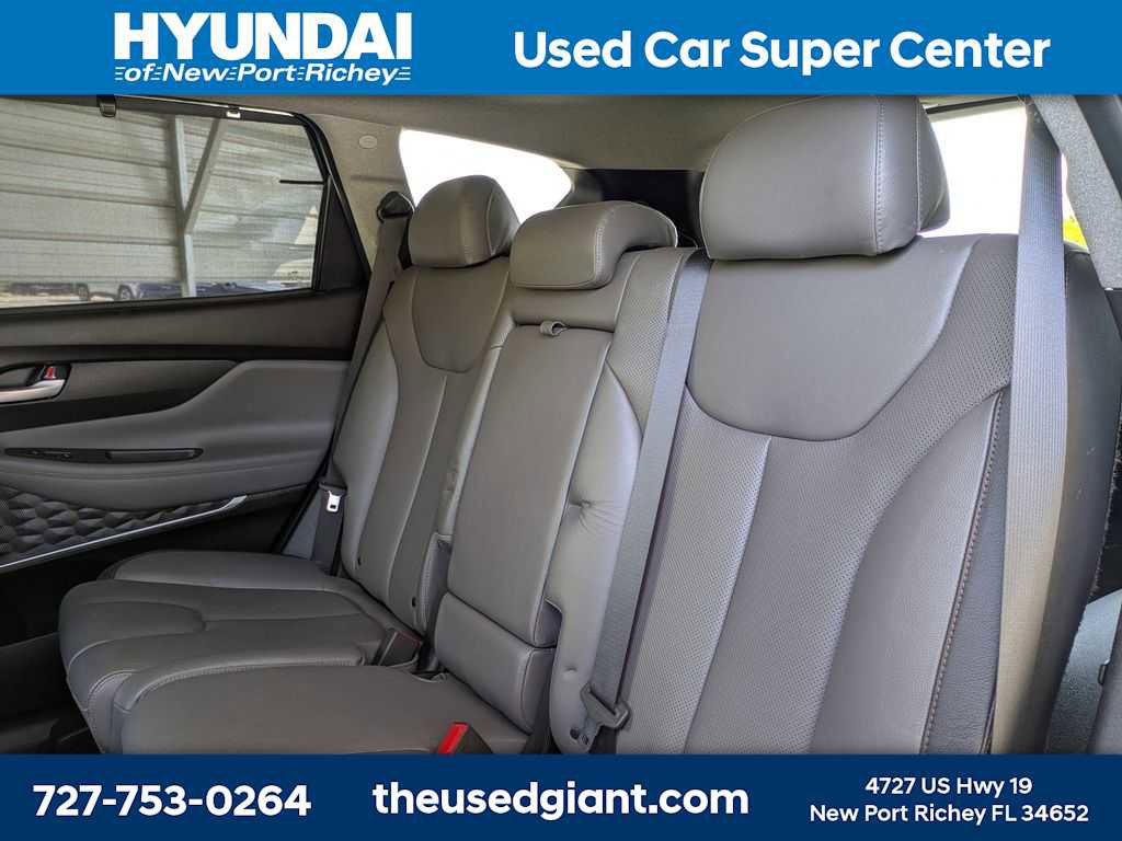 Used 2020 Hyundai Santa Fe Limited image 16