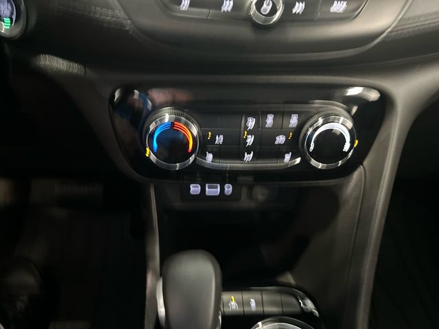 Used 2023 Buick Encore GX Preferred w/ Cold Weather Comfort Package AWD/4WD image 16