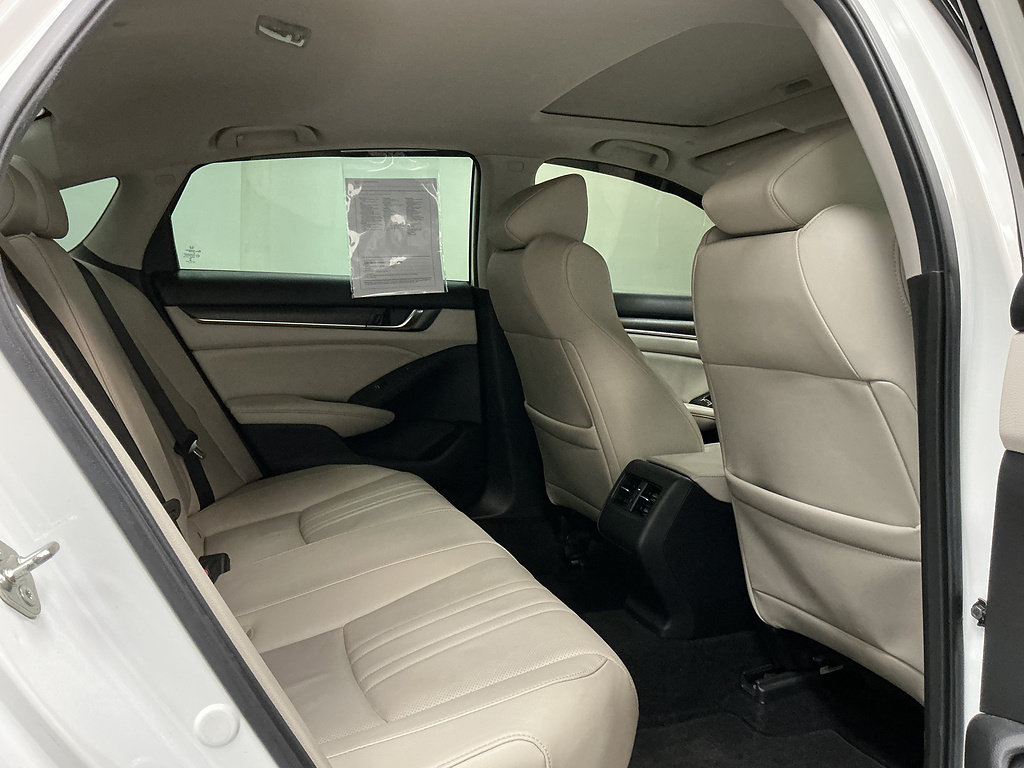 Used 2019 Honda Accord Touring image 31