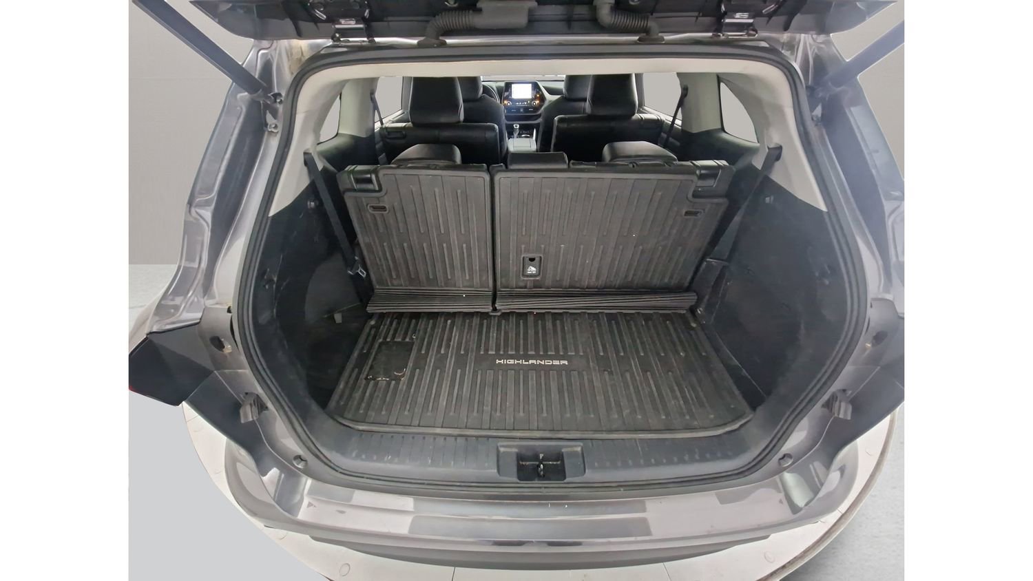 Used 2021 Toyota Highlander XLE image 41