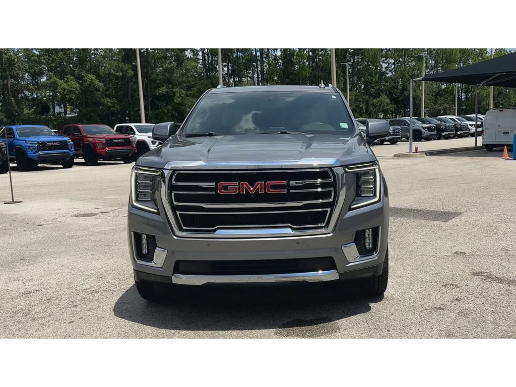 Certified 2022 GMC Yukon XL SLT w/ SLT Luxury Package RWD image 3