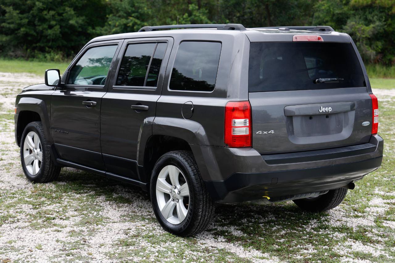 Used 2016 Jeep Patriot Latitude AWD/4WD image 5