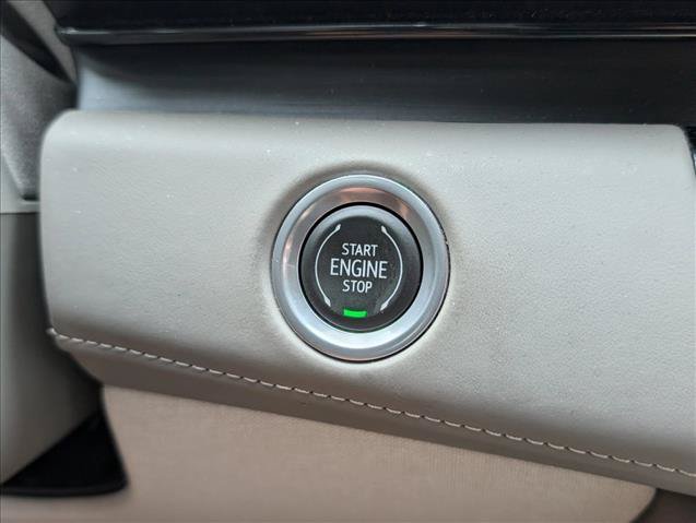 Used 2023 Cadillac Escalade Sport Platinum w/ LPO, ONYX Package AWD/4WD image 23