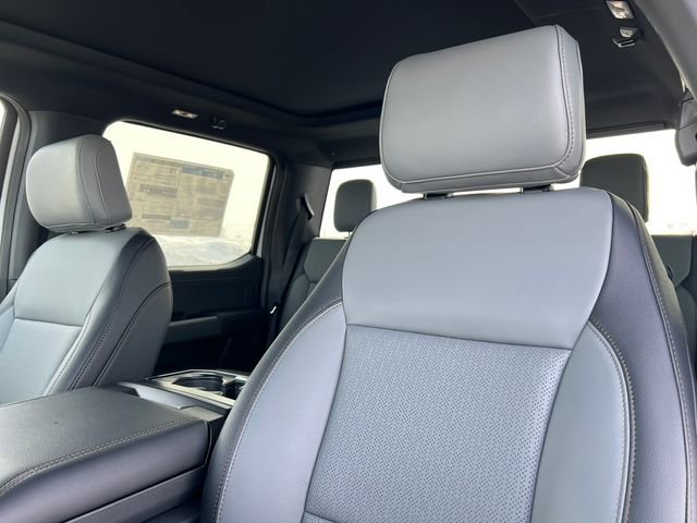 New 2025 Ford F150 Lightning Lariat image 18
