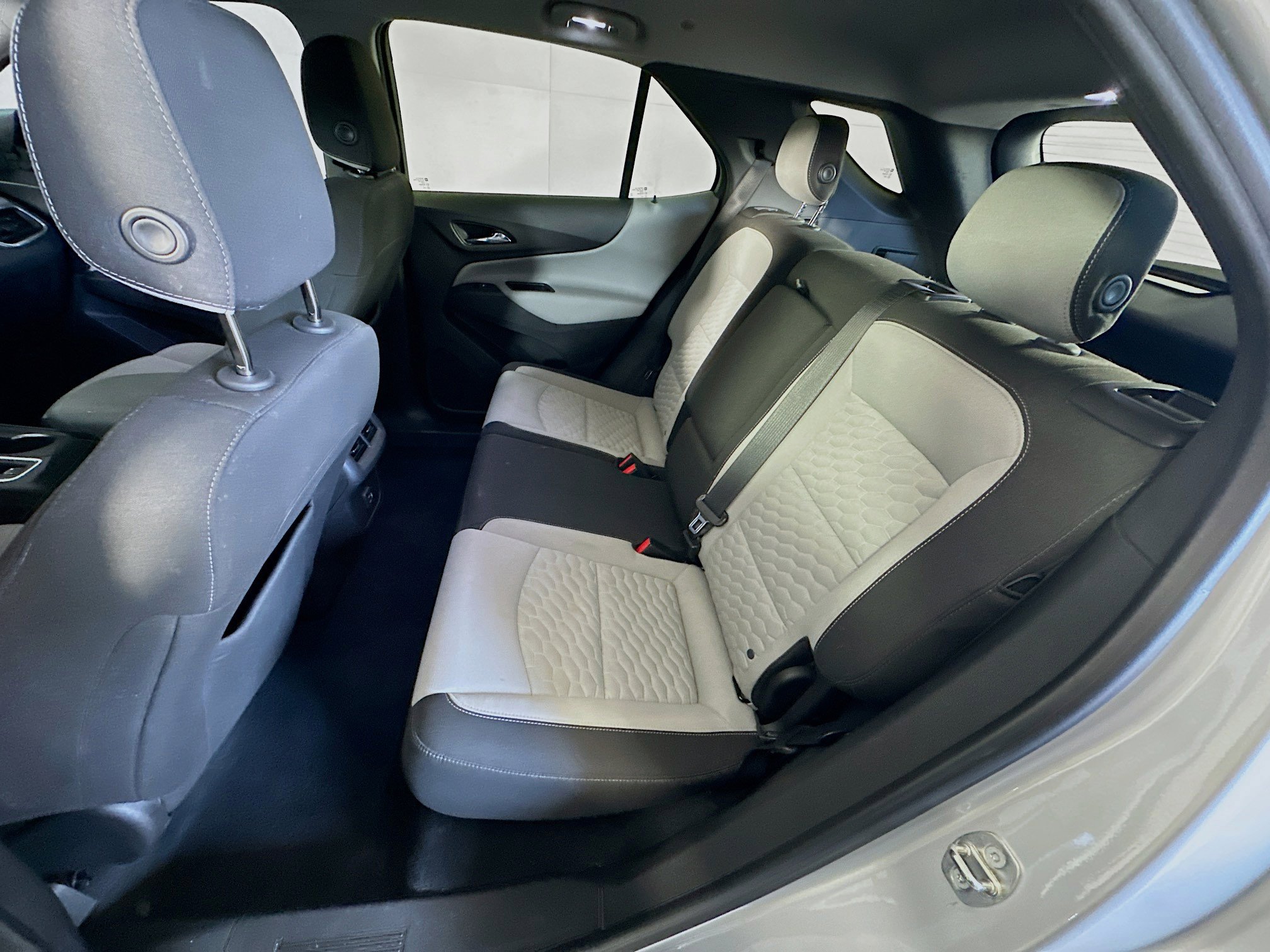 Used 2019 Chevrolet Equinox LT image 27