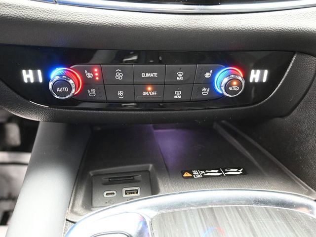 Used 2024 Buick Enclave Premium image 41