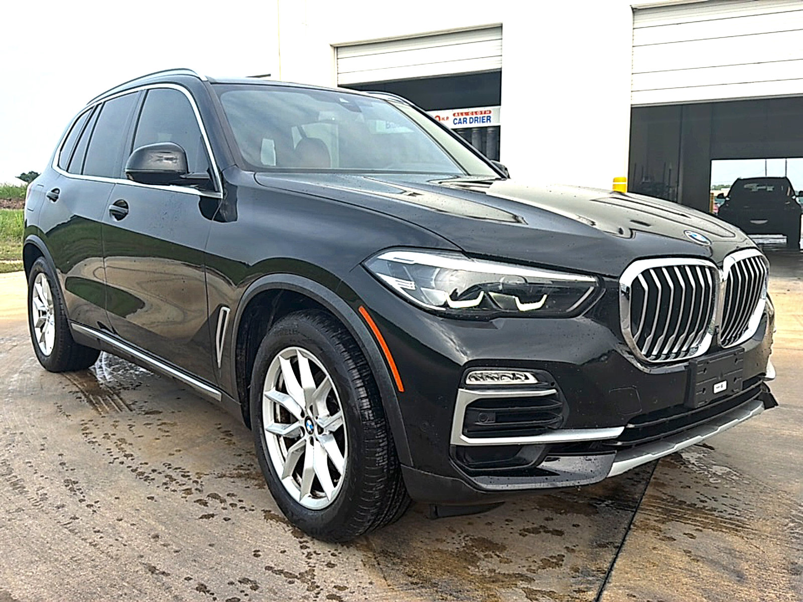 Used 2021 BMW X5 sDrive40i w/ Convenience Package RWD image 3