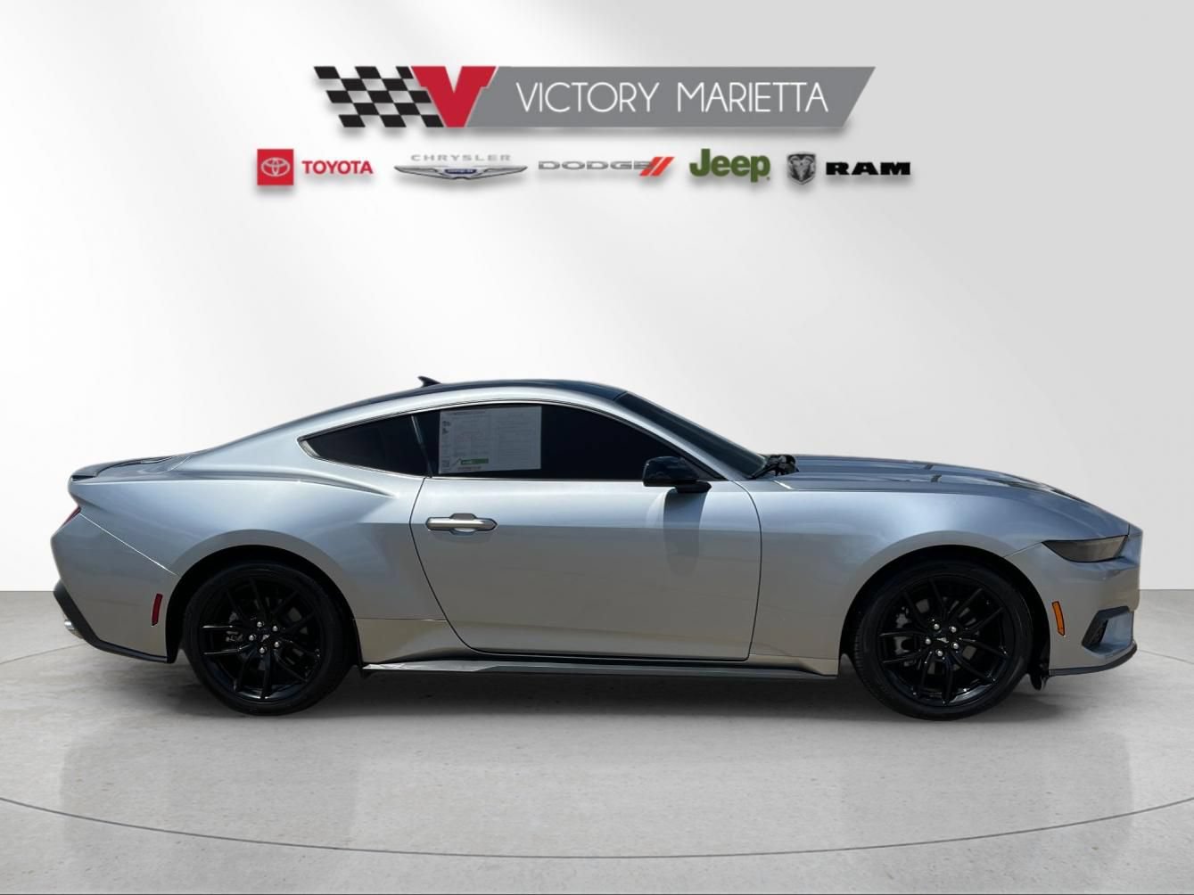 Used 2024 Ford Mustang Coupe RWD image 6